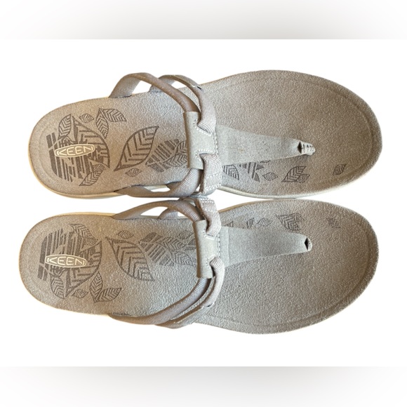 KEEN Damaya Flip Sandals in White/Grey, Size 10, Summer, Beach, Resort, Vacation - Picture 5 of 8